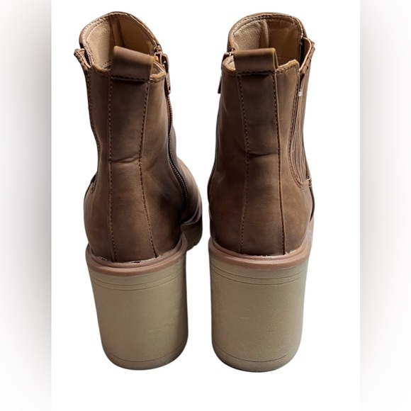 DV by Dolce Vita Jetta Brown Chunky Heel Ankle Boots with Side Zip Women’s 8.5 - Picture 5 of 16
